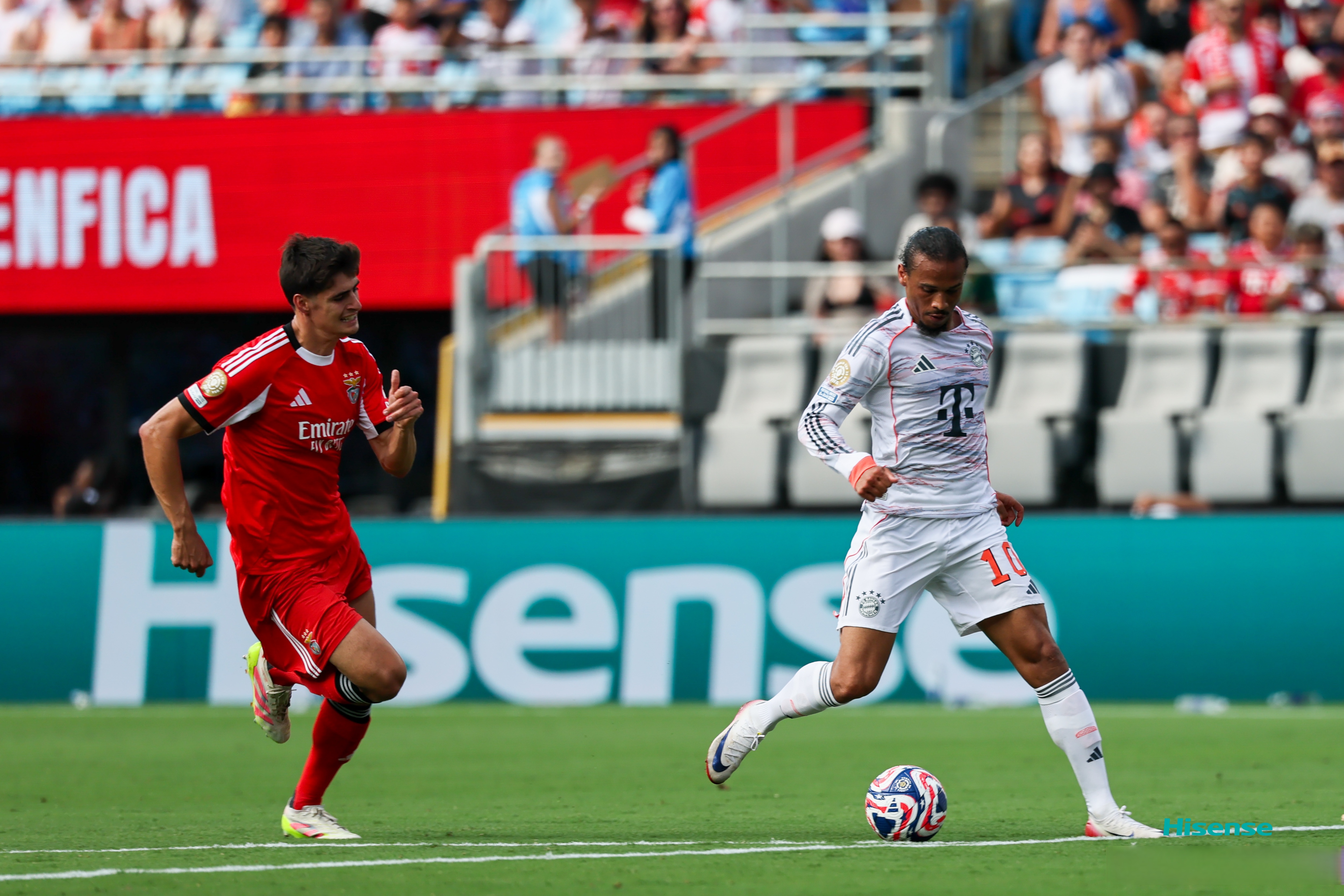 米兰体育官网-今晚葡超焦点战；巴塞罗那完成体检；质疑声仍在；赛季目标并未改变(尤文图斯vs巴塞罗那)