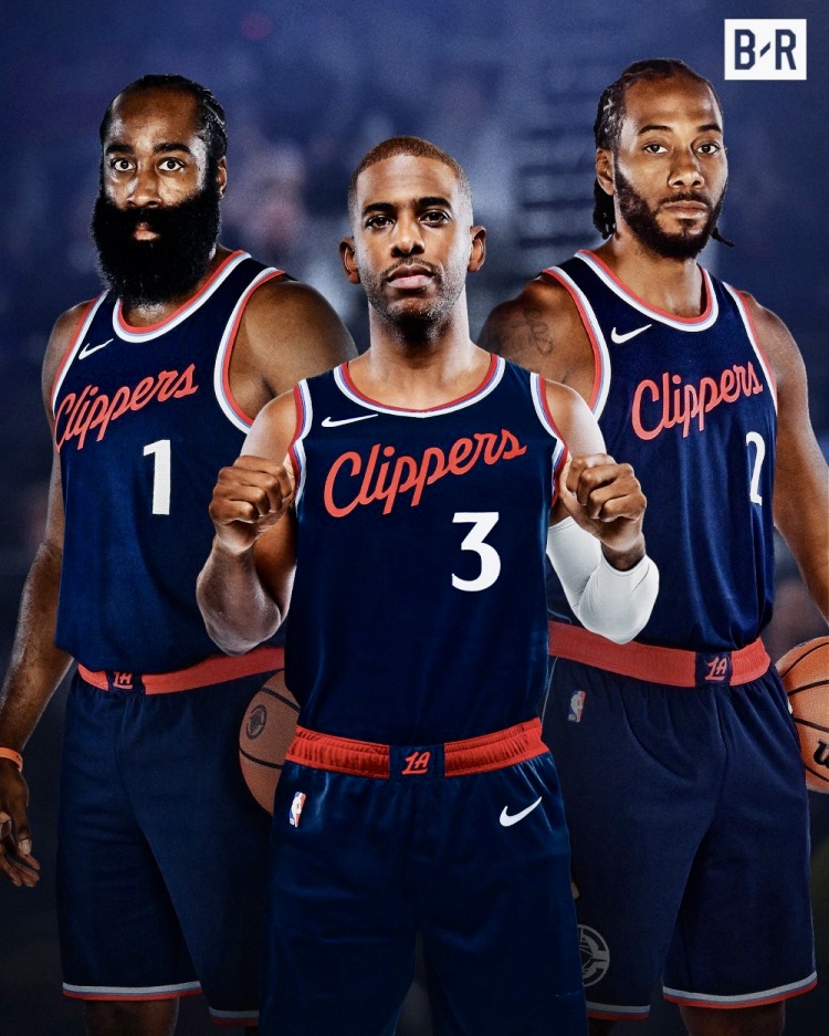 米兰体育-洛杉矶快船迎社区盾关键赛；清晨更衣室发声；目标明确；球队文化再被提及(社区盾杯是哪两支球队)